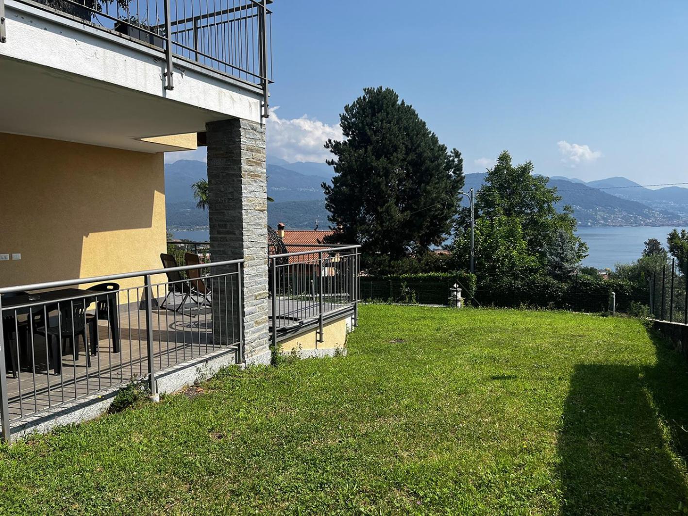 Magicview Baveno Apartment With Garden And Lake View Exterior foto